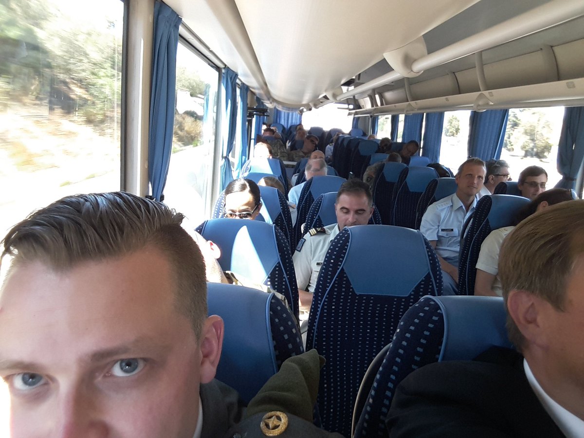 SalmuSami's tweet photo. Parin viikon aikana kertynyt melkoinen saldo. @reserviupseeri'delegaatiolla #CIOR #CLA #Cadiz #ESUBO. Vierailut #Carraca'n arsenaalilla ja #Rota'n laivastotukikohdassa/lentokentällä sekä #JuanCarlosI'lla. Päättäjäisiltana US'n ilmailuattasean kanssa jutustelua. Nyt kotiin. https://t.co/clsylxbtoS