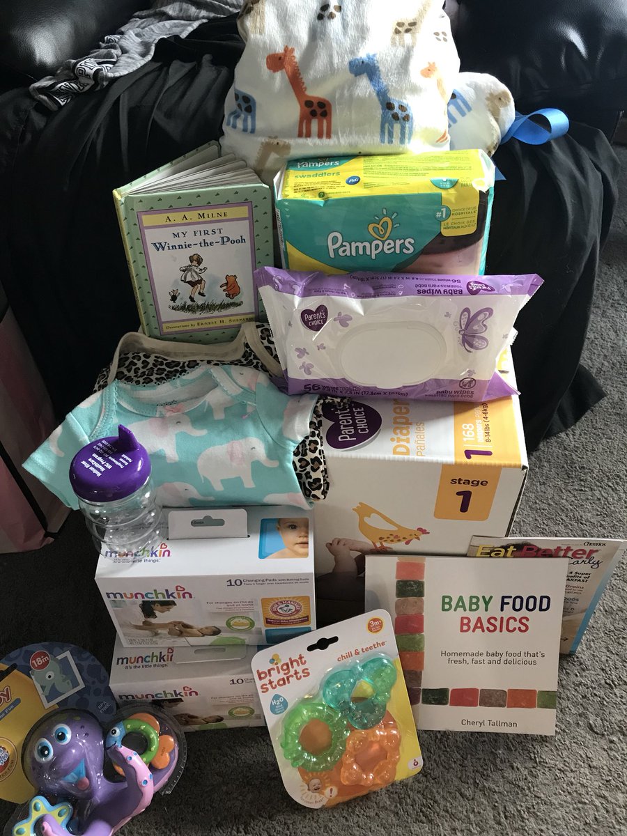 JoRiker's tweet photo. So I just wanted to thank all my #gishsecretsanta people out there!! #GISH boxes were coming in everyday https://t.co/wiuiEQJVKs