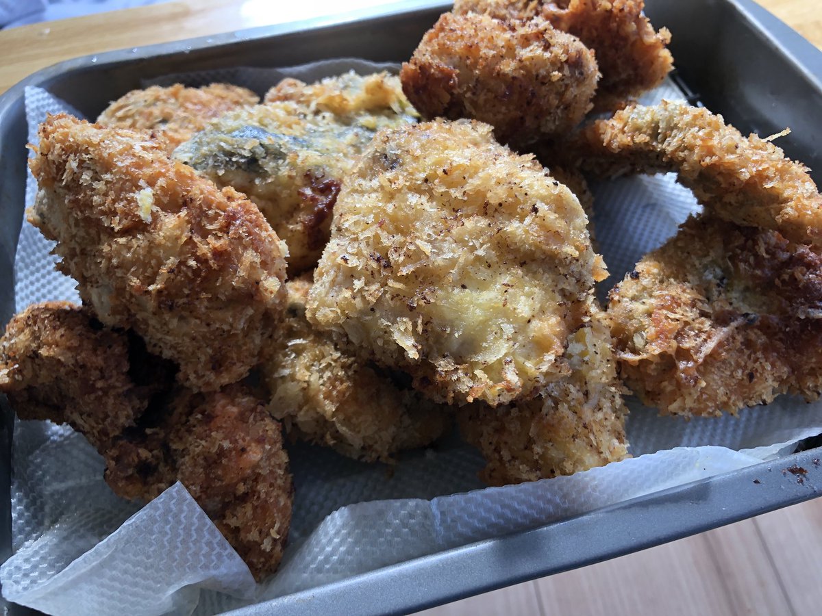 さかな芸人ハットリ 冷凍庫に眠っていたホシザメ シイラ ワニエソをさつま揚げやフライに 今日から7日まで東京の仕事で釣りできないんですが なんとかなりそう 釣った魚しか食べない