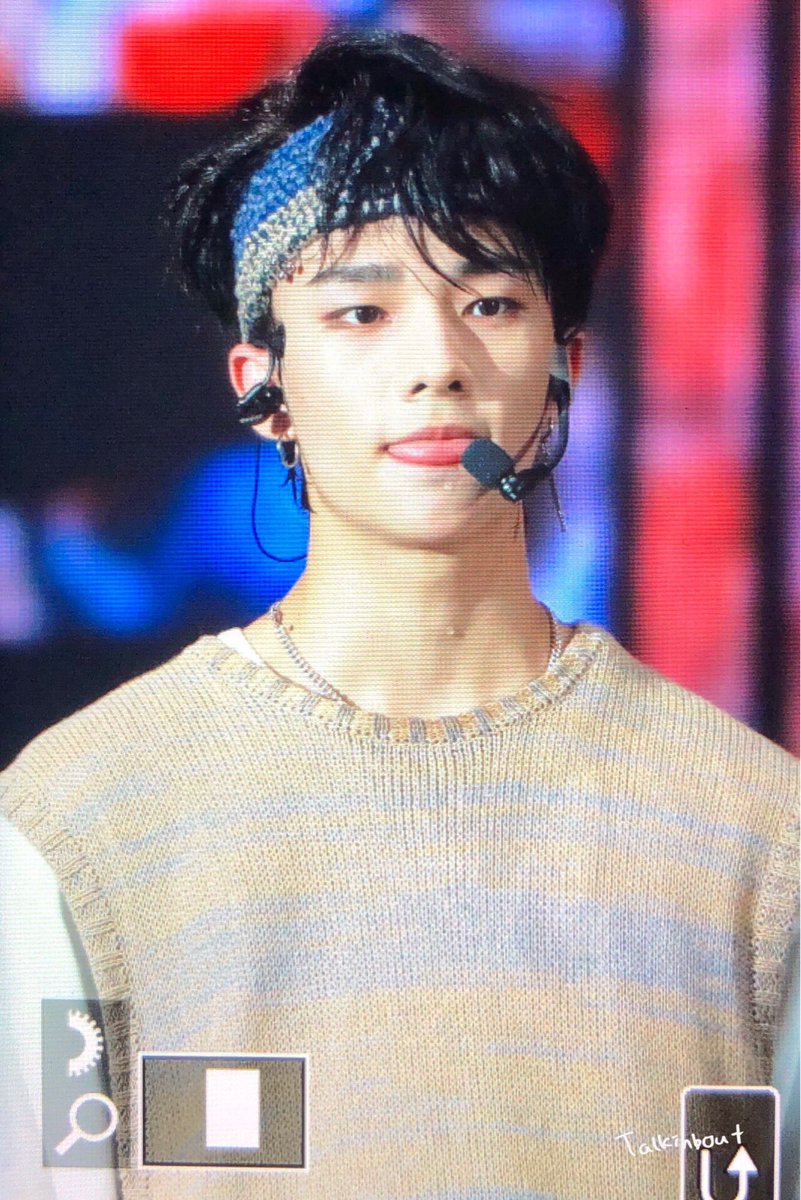 talkinbout0320's tweet photo. 180805 쇼케이스

#스트레이키즈 #현진 #황현진 #StrayKids #hyunjin https://t.co/ucDt7KNh5j