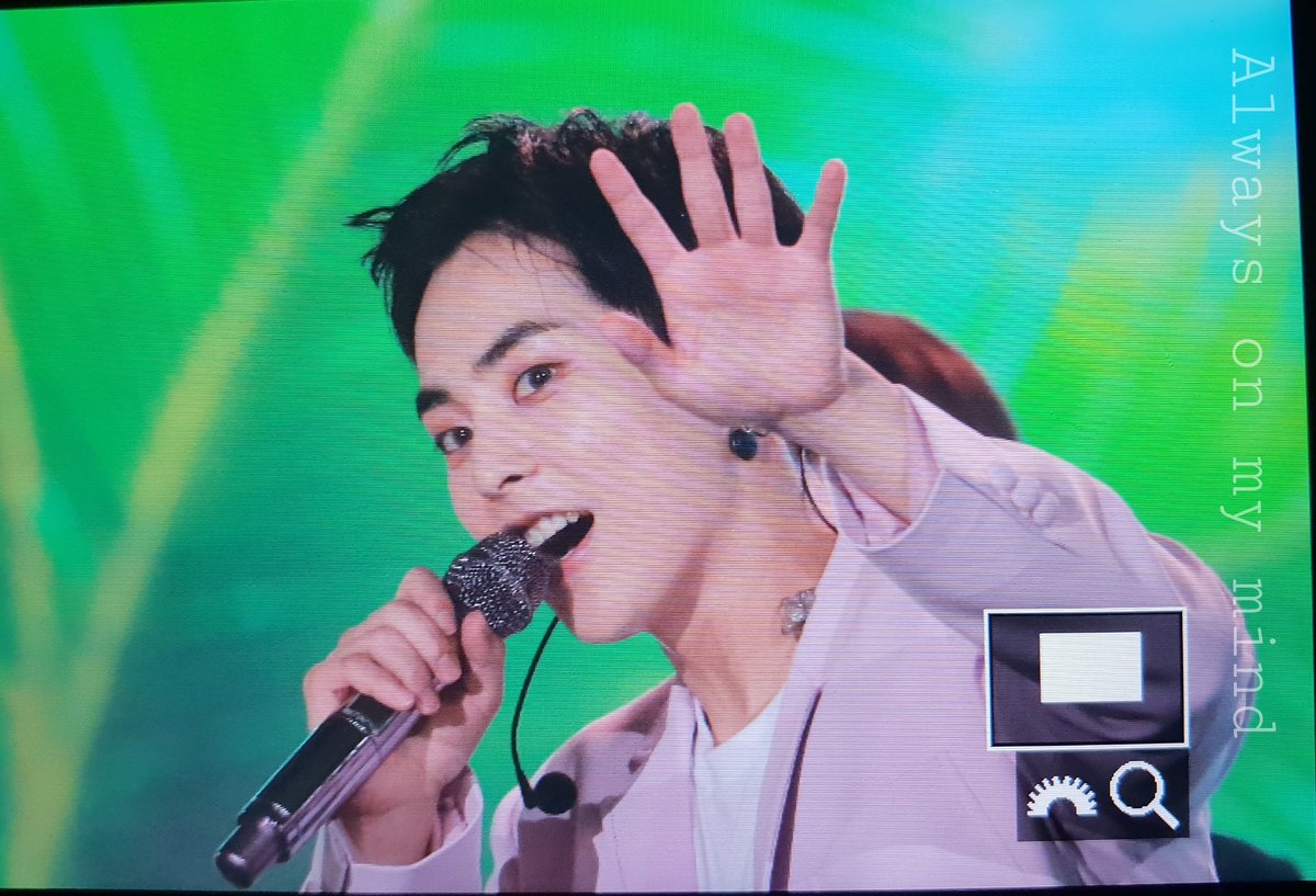 Always_XIUMIN's tweet photo. 180805 첸백시 팬미팅 #XIUMIN #시우민 #김민석 #EXO #EXO_첸백시 이틀보니까 내일도 보고싶어 https://t.co/YLOBieGuh2