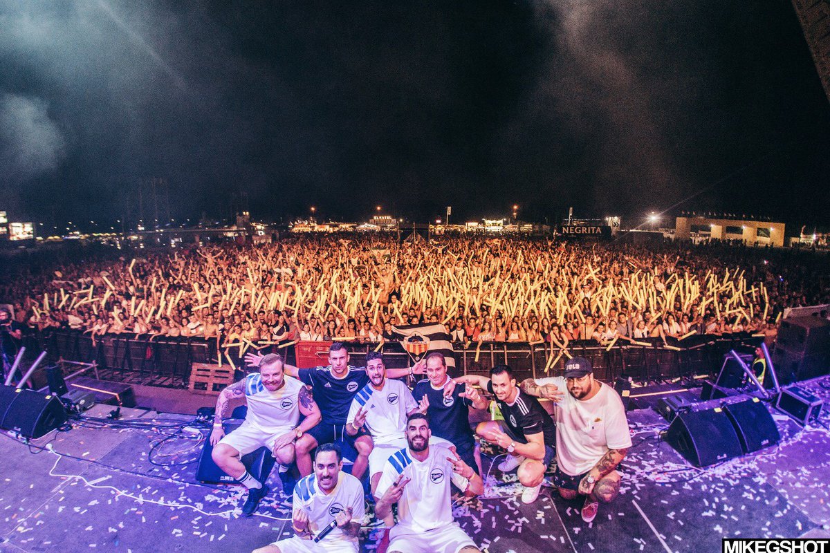 ¡INCREIBLE FAMILIA!
<a href="/ArenalSound/">Arenal Sound</a> siempre nos deja sin palabras, pero hoy ha sido épico. Hemos vuelto a hacer historia gracias a los más de 20K sounders que lo habéis dado todo junto a nosotros 💖🙌🏻🙌🏻
¡Gracias por no fallar y hacer que seamos un poco más grandes!
#arenalsound