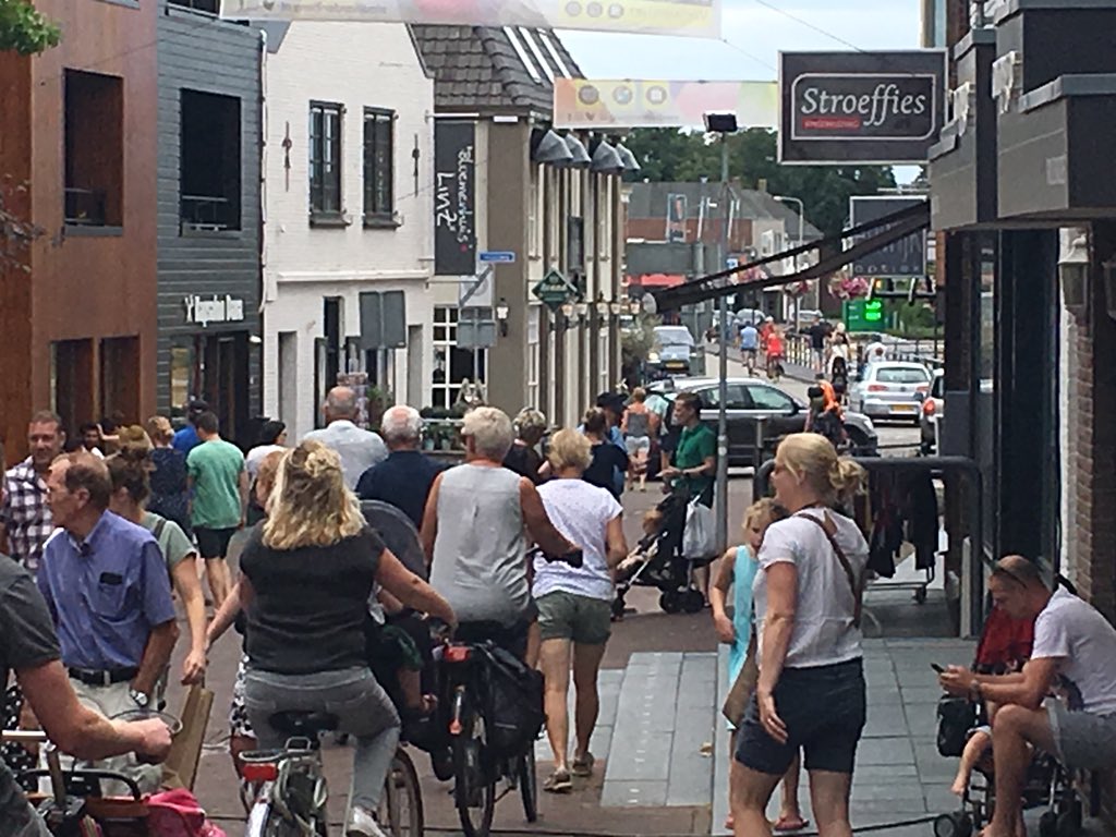 Vandaag 1300-1700 weer gezellige #koopzondag in #Hardenberg Leuke #speciaalzaken, #terrassen en landelijke #formules! #vakantie #Vechtdal #Overijssel <a href="/VechtdalMrkting/">Vechtdal Overijssel</a>