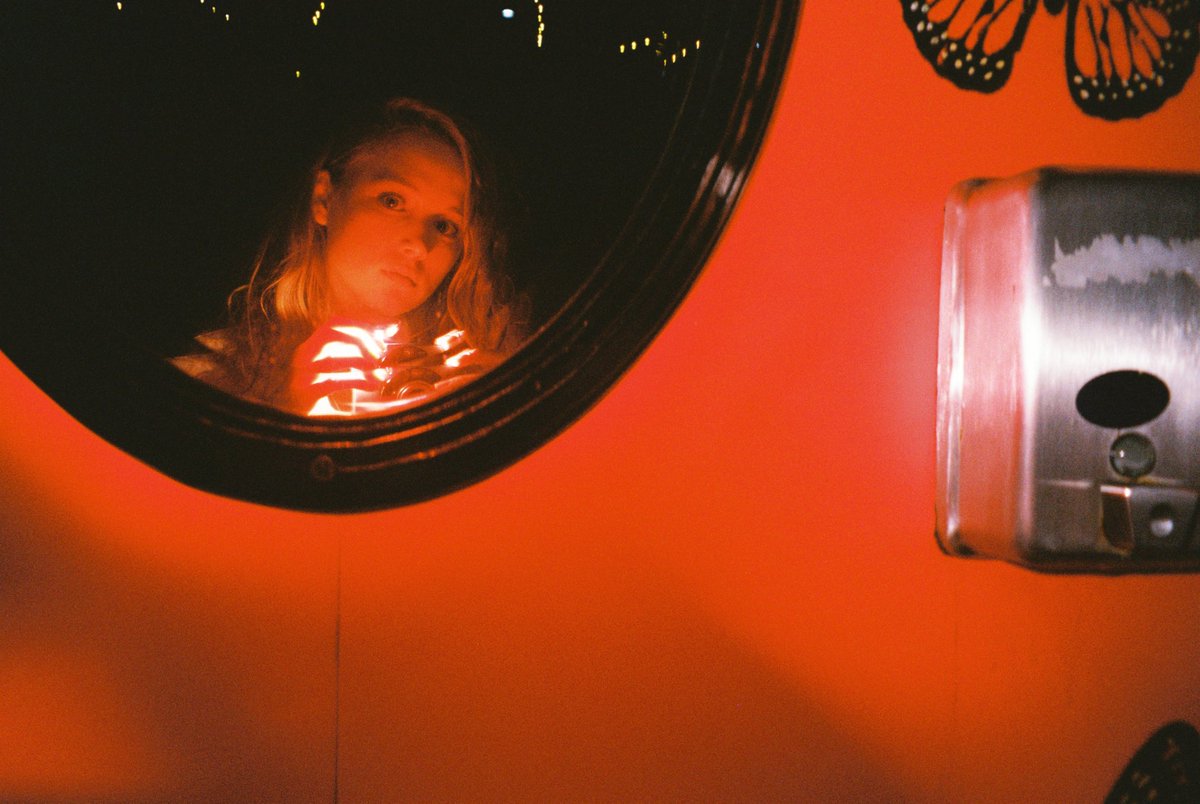 wowah.. keep this tuesday night free from whatever you’re doing cause I’m about to announce something something that might mess with that... 🆘 <a href="/5SOS/">5 Seconds of Summer</a>