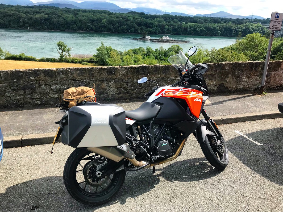 George_North's tweet photo. How man shall travel. Can you guess where I am/was? 🤔 https://t.co/CyqF5C37ay