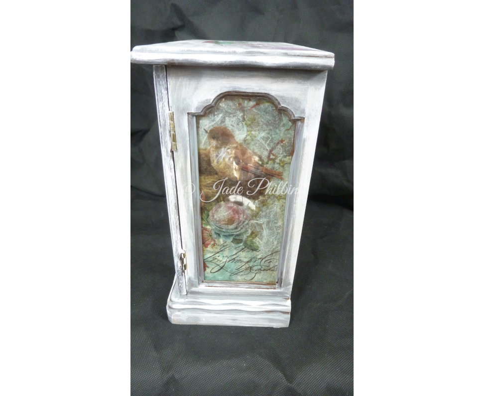 Jade_Philbin's tweet photo. My #hummingbird #jewellery #vintage  #handmadejewelry  #handmade  #handmadebyme Jewellery cabinet. Decoupaged  #homedecor made to order or buy this one. #UKGiftHour #ukgifthour #craftshout  #crafthour  #handmadehour  #UKSmallBiz #womeninbiz  #etsyshop  #etsy https://t.co/LWu9xnYbXE