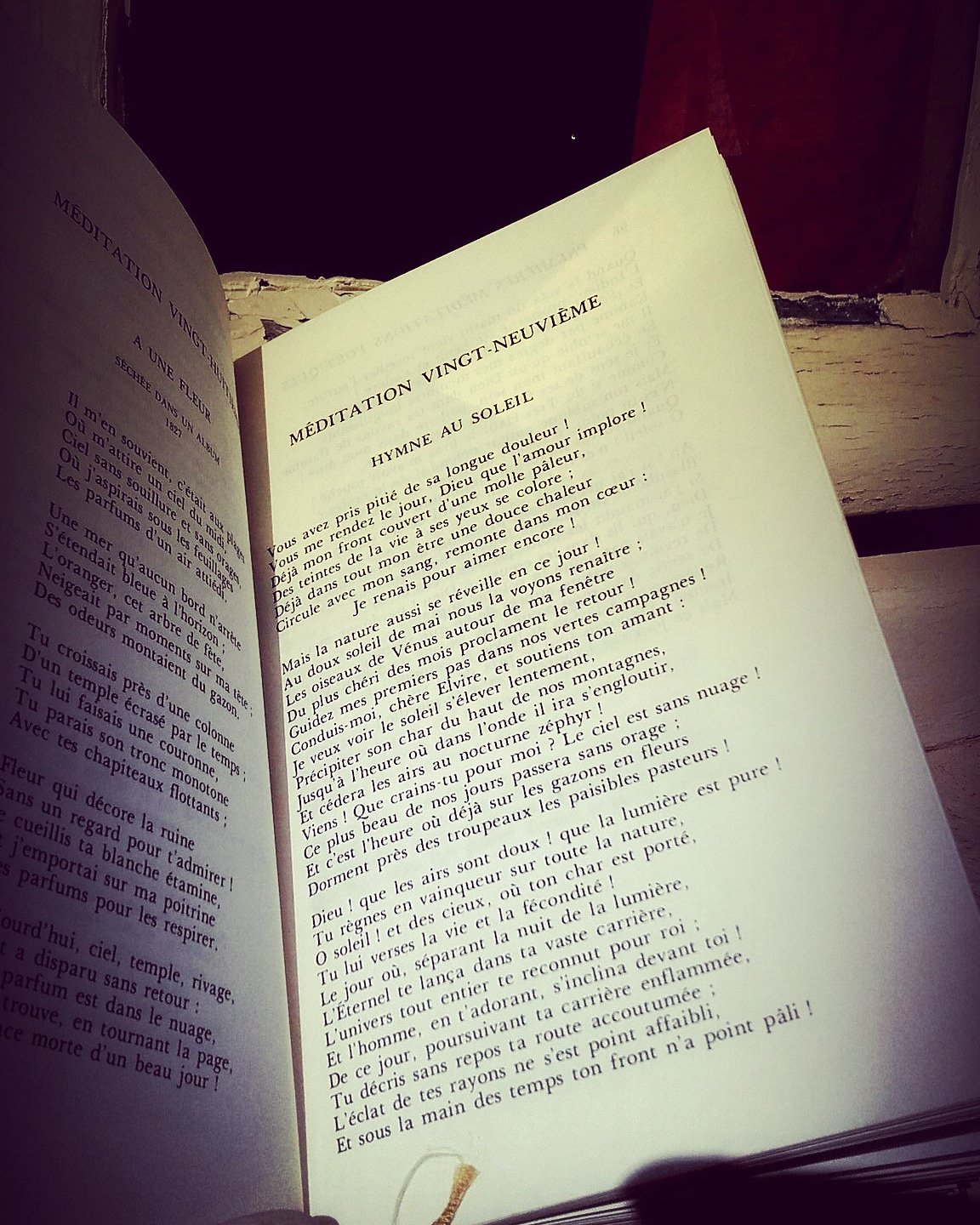Squirelito En Twitter J Ai Ouvert Un Livre De Poemes De La Lumiere Sortait Du Livre Citation De Christian Bobin Pour Un Hymne Au Soleil D Alphonse De Lamartine Citation Poesie Litterature Https T Co Nwqt81e5pa