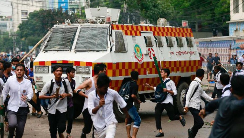 Sarah Maria on Twitter: "PLEASE SPREAD AWARENESS OF THE TRAGEDY HAPPENING IN BANGLADESH RIGHT NOW. STUDENTS ARE BEING ATTACKED AND KILLED. #WeWantJustice #Bangladesh #Dhaka… https://t.co/pwmoFyhhxv"