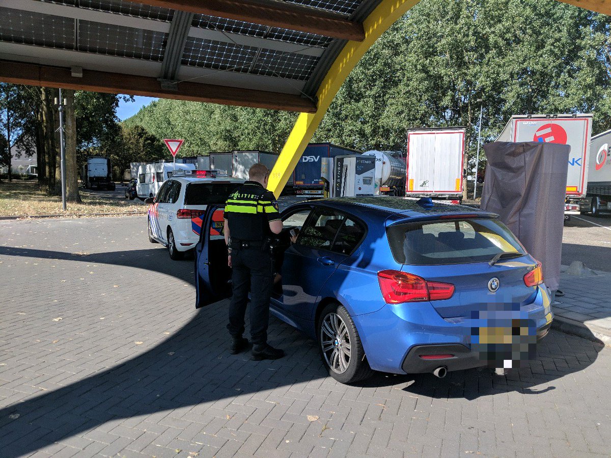 150 (voor correctie) in de 100 is aandacht vragen. Aandacht vragen is aandacht krijgen. Zonde van het geld.