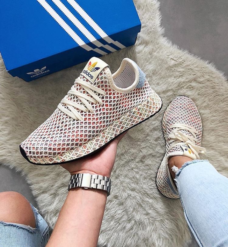 everysize_com's tweet photo. P R I D E - adidas Deerupt
Perfect for hot days 😍🏖
📸 fanamss
#deerupt #adidasdeerupt #deeruptrunner #adidasoriginals #pride #pridepack #adidaspride #summervibes #everysize #shoegame #girlskicks https://t.co/vDKwbcXnpo