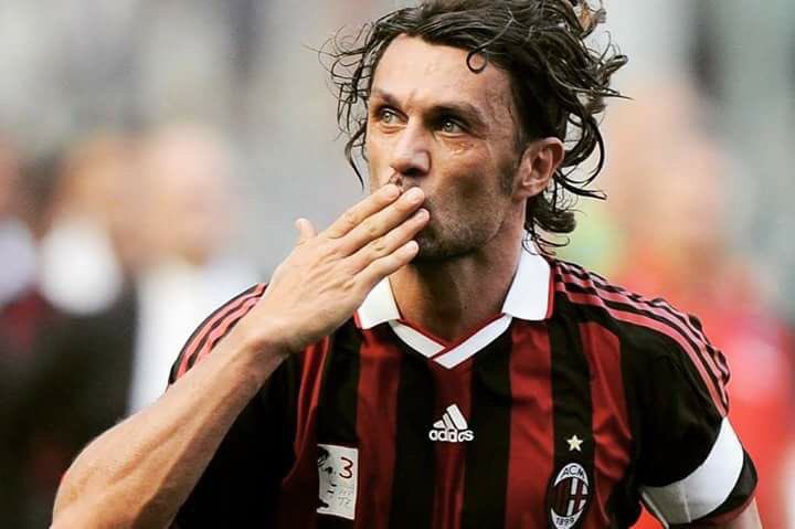 Livia_DiGioia's tweet photo. “Tra un mese, tra un anno scordate le avrai. Amore che fuggi da me tornerai.”
Bentornato a Casa, Paolo! 😍🔴⚫️
#3SoloPerTe #BentornatoPaolo @acmilan https://t.co/dHADT14UcZ