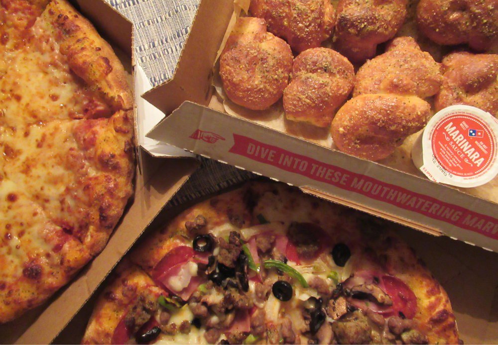 DeliciouslySavv's tweet photo. Hey you #techie and #pizzalovers! Did you know you can get your pizza delivered nearly anywhere? Check out the awesome new #DominosHotspots ordering innovation and geek out! #AD https://t.co/K4gWUQzWnJ https://t.co/5xVJbImw9Q