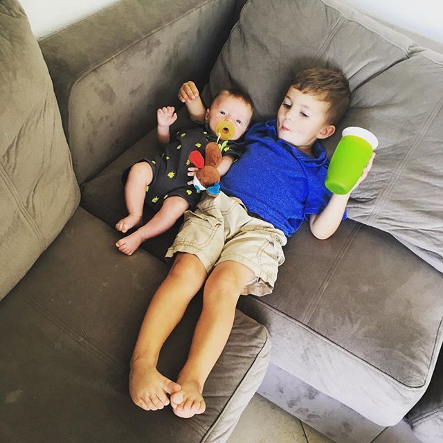 alexbridgeforth's tweet photo. Watching the @crossfitgames together. #awb14 #asb18 #hahnbach, 🇩🇪 https://t.co/QZ0Wb5DJZi https://t.co/EsytnC6AfC