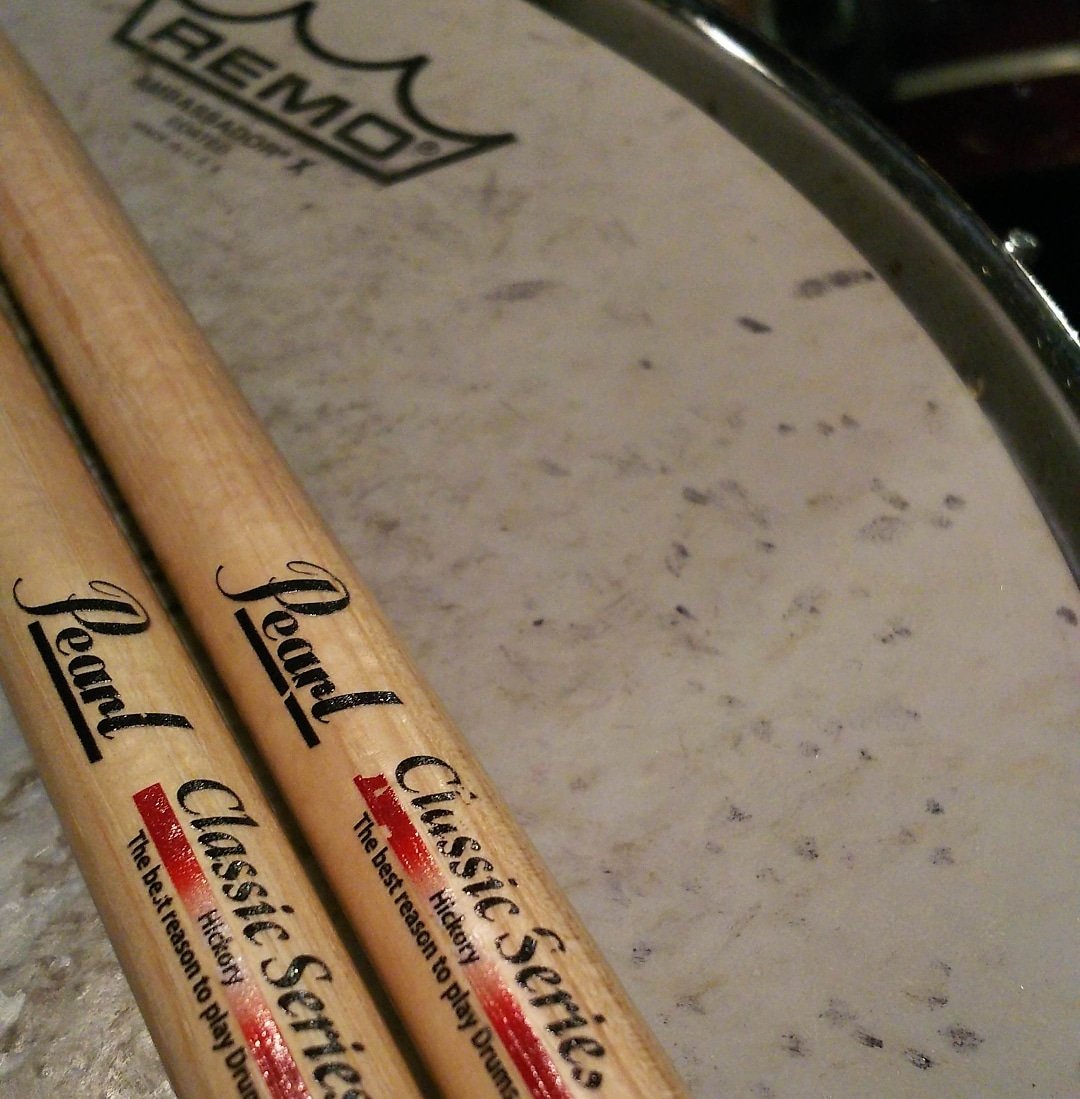 clu_llis's tweet image. 合宿お疲れ様でした！バンド組んでから2曲目の初披露だったけど観客側がロッキュー言ってくれたのでとても気持ちよかったです😊文化祭でもやると思うのでロッキューお願いしますね〜🙏