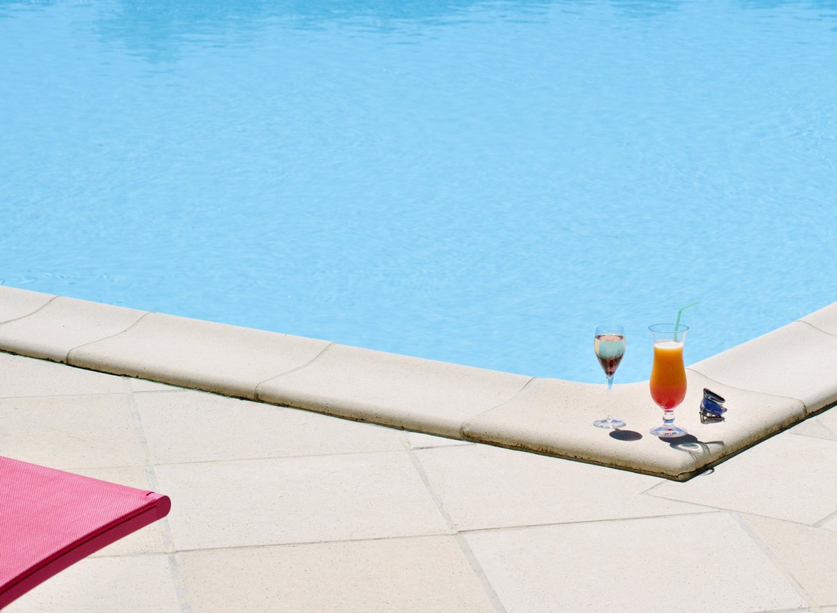 Bretesche's tweet photo. Only authorized activity for this heat
#labretesche #bsignaturehotels https://t.co/vMUjN7RO7j