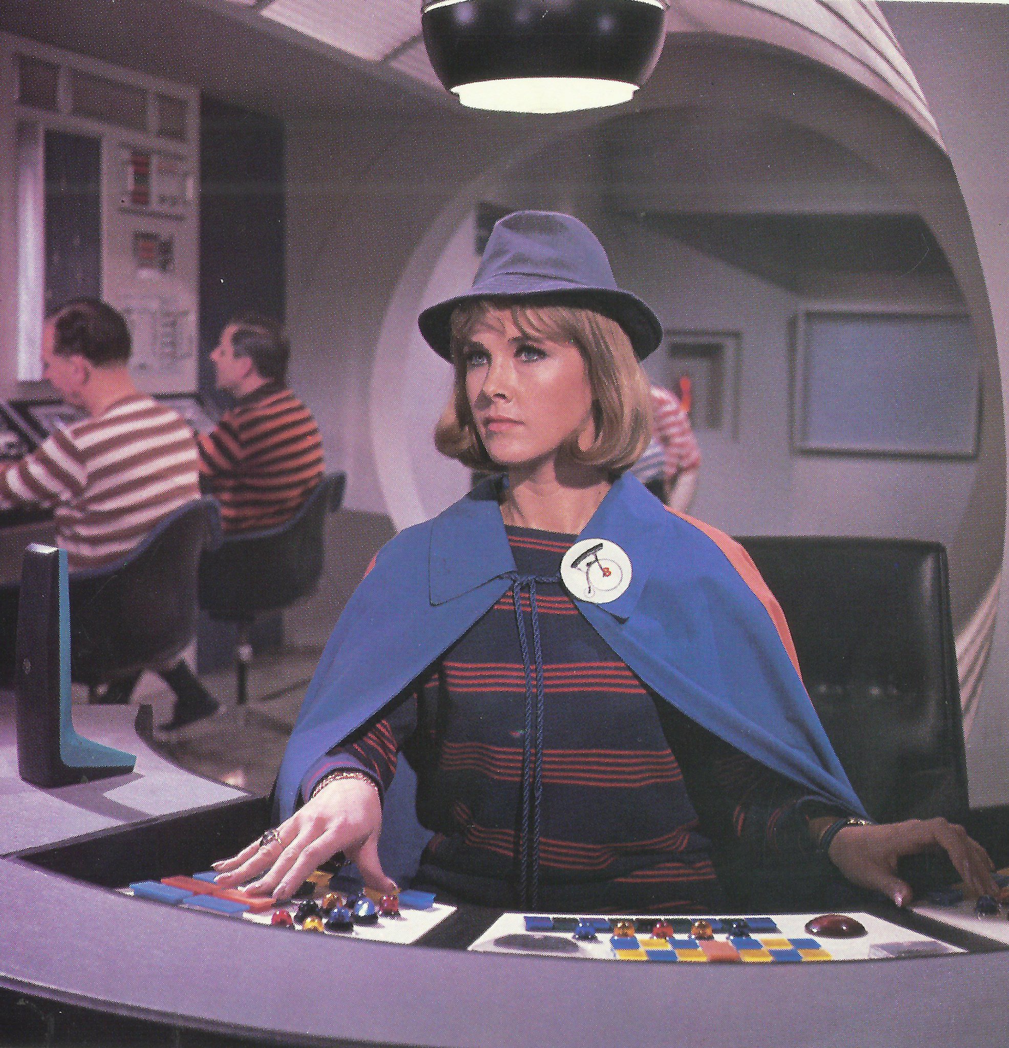 Wishing Wanda Ventham a very happy 83rd birthday today!  