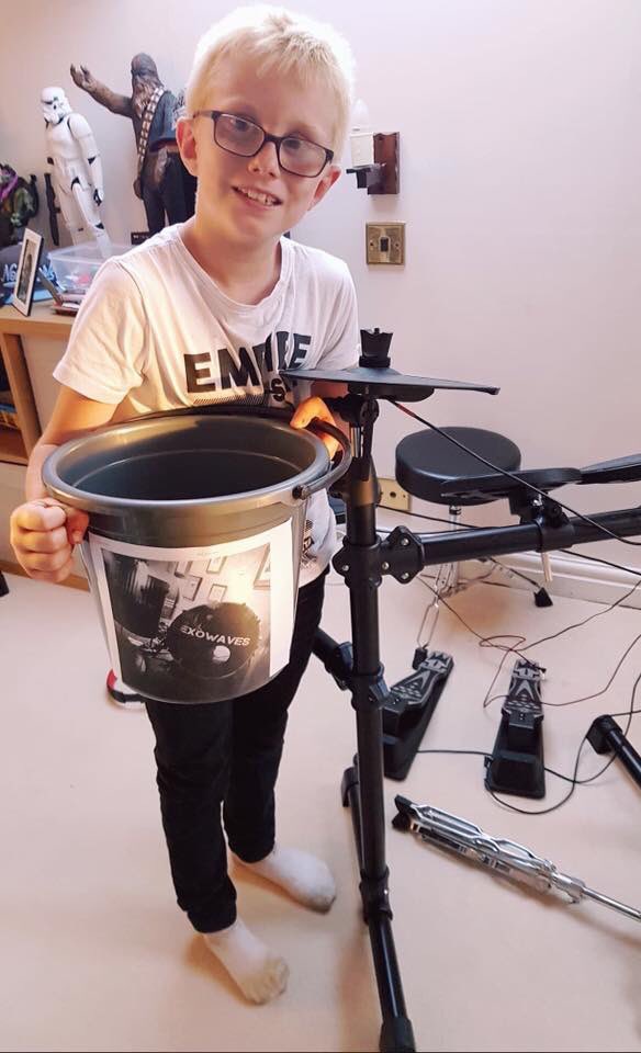 Yesterday we went to visit Dylan with the money that we raised for him with the gig for his dad, Asa, we are proud to say we raised an unbelievable £1163!!! Thank You to every involved #exowaves #gigforasa