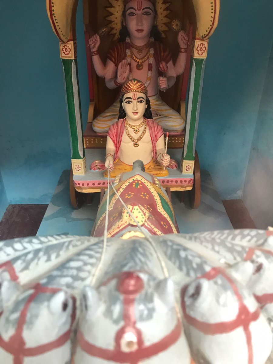 ShriMantram's tweet photo. ॥ नवग्रहपीडाहरस्तोत्रम् ॥

ग्रहाणामादिरादित्यो लोकरक्षणकारकः ।
विषमस्थानसंभूतां पीडां हरतु मे रविः ॥ १॥

1/9 https://t.co/RjThhV0N3Q