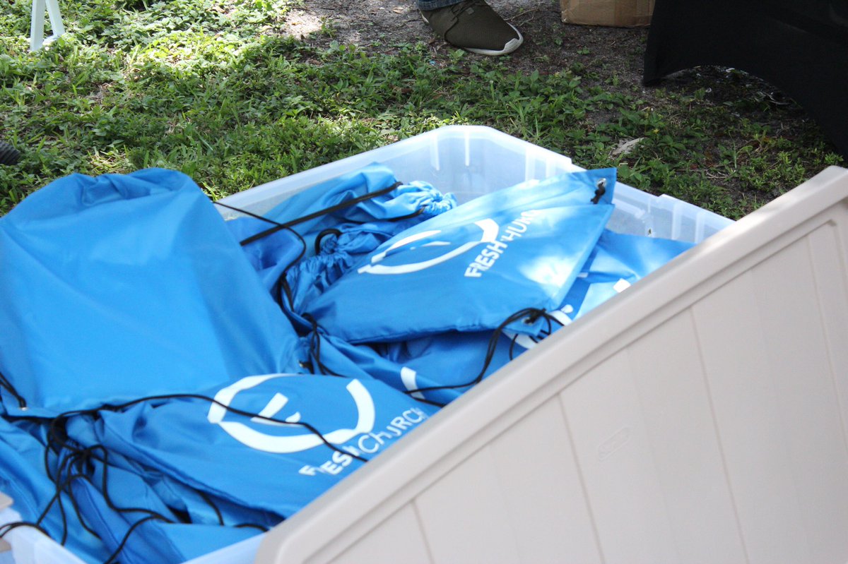 TheFreshChurch's tweet photo. School supply giveaway https://t.co/FXwbU8KSVW