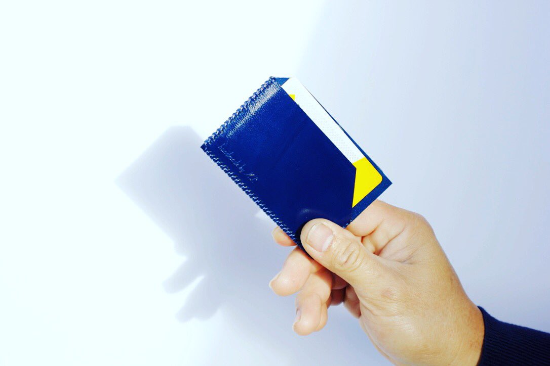 kokoroleather's tweet image. TRENDY CARD WALLETS 🍀 Thin, small, slim and light weight but still fit what you regularly put in a traditional wallet
🍀 More colours available ❄️ Visit our online store: 
kokoroleather.com.au
#slimwallet #thinwallets #minimalcardwallet #cardhodler #vegtanleather #lambskin
