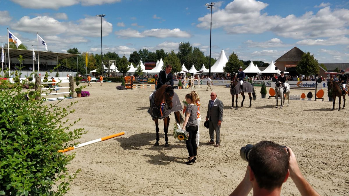 CsiOmmen's tweet image. Jos Verlooy bijzonder succesvol. In de vorige rubriek 2e en nu de winnaar! @CsiOmmen #csiommen