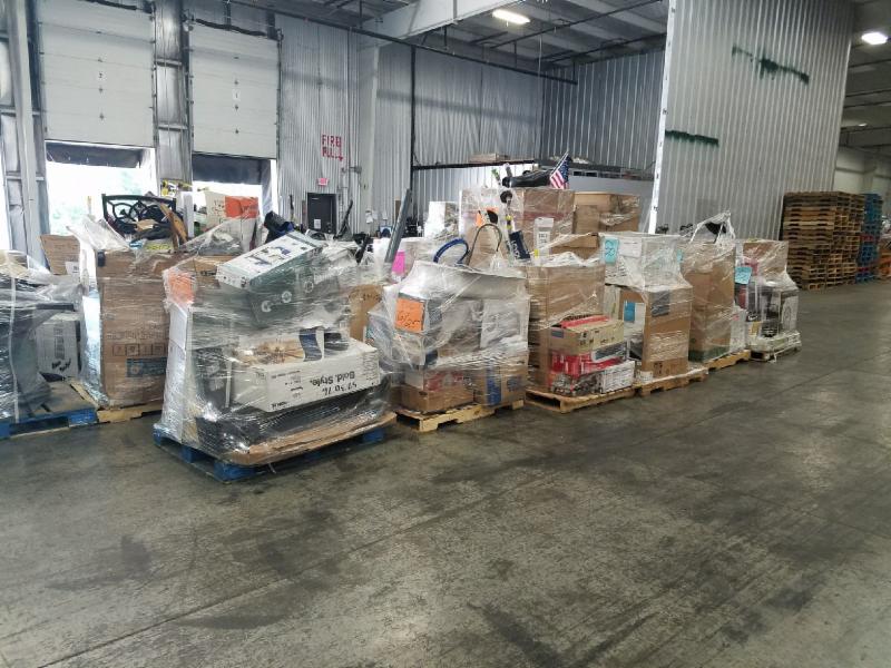 BlueRibbonCloseouts tweet media