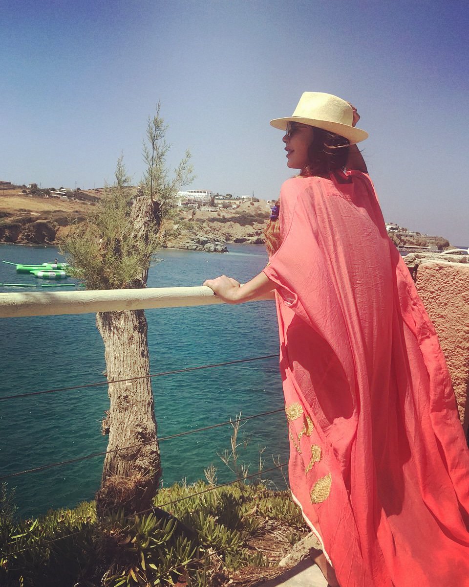 YoumnaSherry's tweet photo. #paradasing 💝 #OutoftheBlueCapsis
#DreamParadiseWeRealize  @capsisoutoftheblue 
This photo credit go to my dear @joechakar
Thank you @ritawakimhage 
#greec #iland #lovely #destination #cretan #cretanlandscape
#youmnasherry #يمنى_شري
@creteiland
Dressed by @auroreezzedine https://t.co/DBOTYAQRat