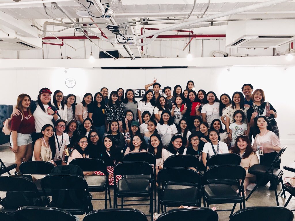 piyaduhpers's tweet image. class pic or fam pic?💗💞 #1DInfinityPH