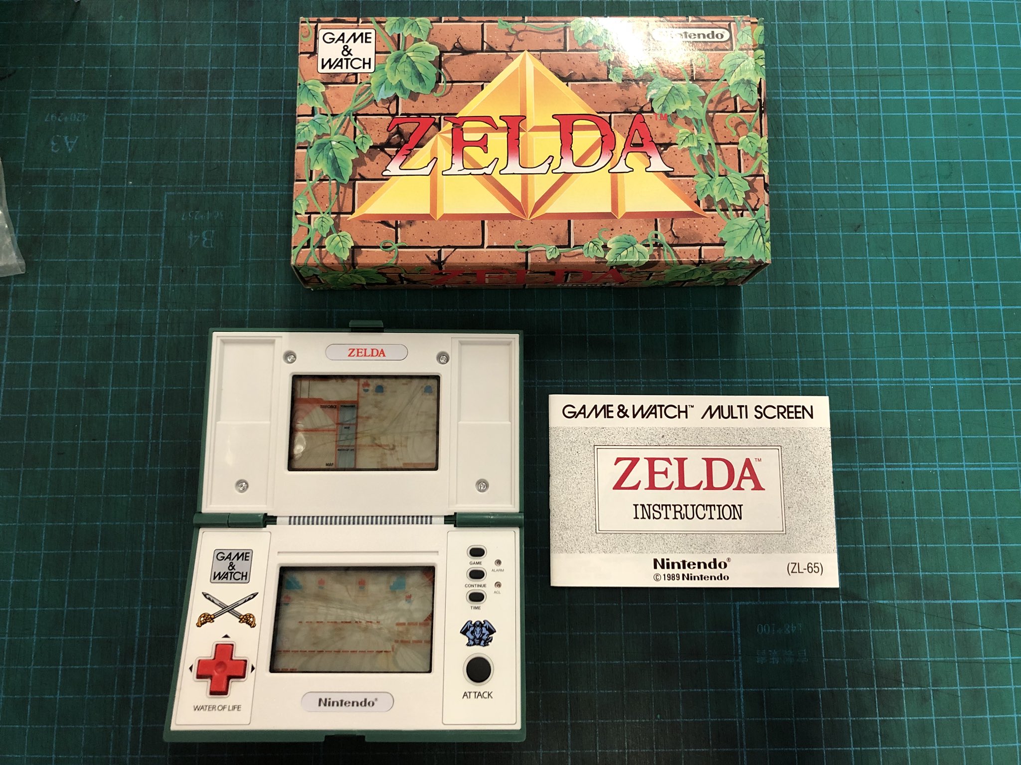 スーパーポテト名古屋店レトロ館 公式 海外でのみ発売された ゲーム ウォッチ Zelda 入荷しました 液晶部の傷みもなく 箱や説明書もキレイです ゼルダマニアの方には是非ともおさえていただきたい商品です ゲームウォッチ ゼルダの伝説