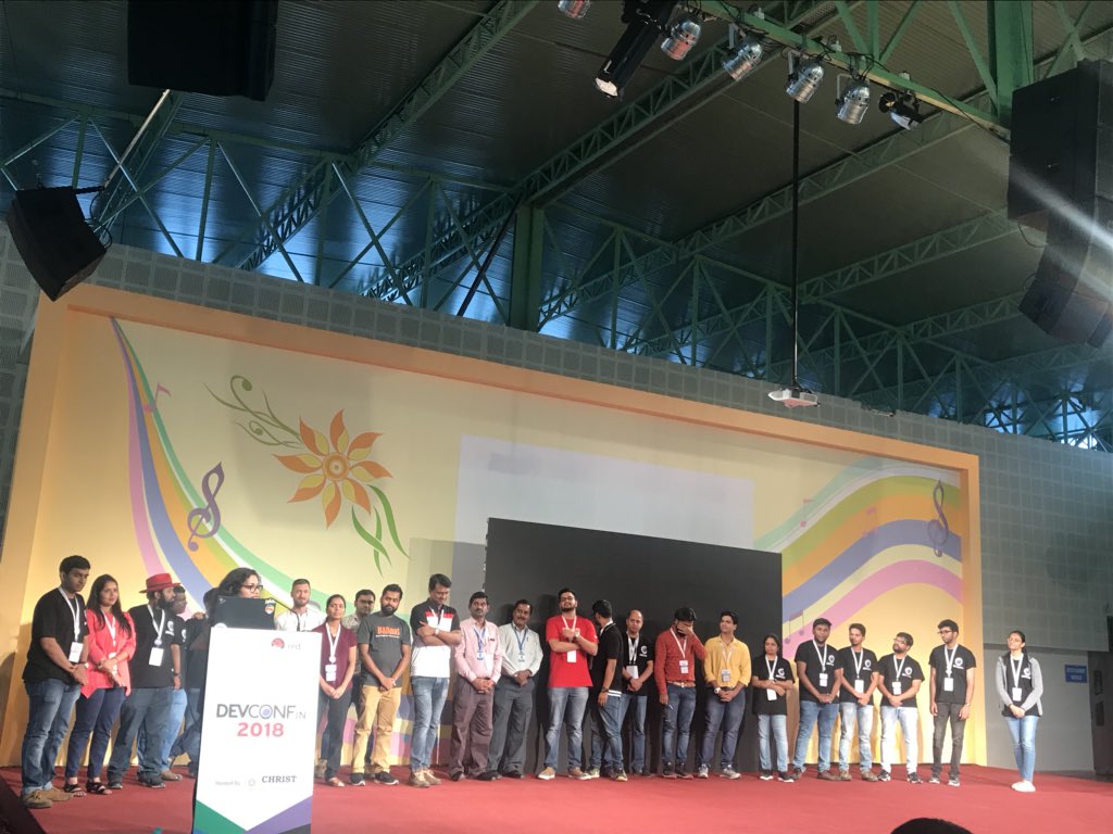 anisha_narang's tweet image. Vote of thanks by @RupaliTalwatkar with all the organisers and volunteers #defineFuture #devconf_in