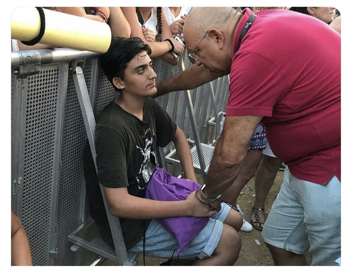 anaguerra's tweet photo. Una imagen vale más que mil palabras. Grande @AJGuerraReyes https://t.co/WgysOH3eRJ