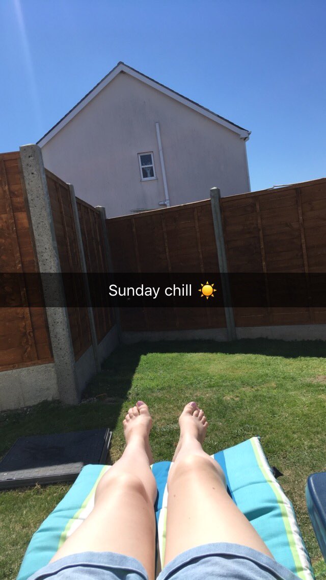 Becx14's tweet photo. Sunday chill! #anglesey #beautifulweather #Sunny_Summer https://t.co/r5MMOhTC1N