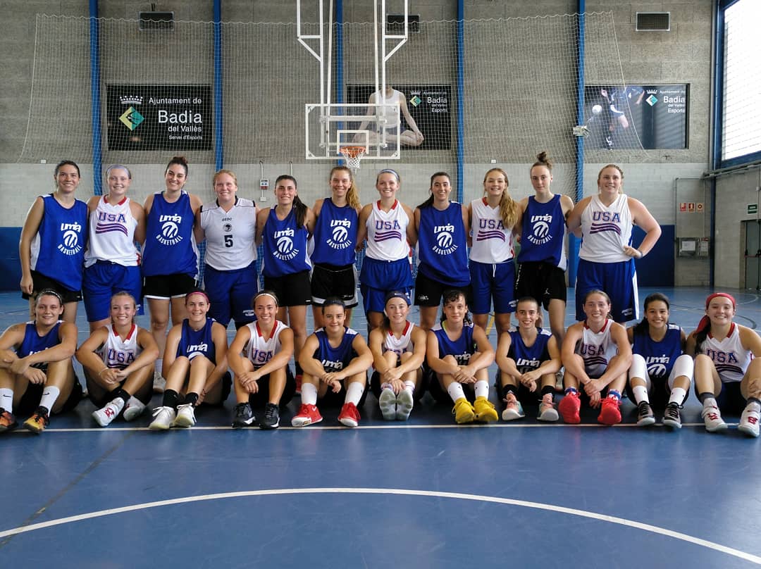 UMIASports's tweet photo. Morning full of basketball with the game between America's Team and Umia Sports Women's Select Team with final victory for our team (69-60) 👏🏀 Thanks to the Michigan basketball friends who have travelled Spain. Have a very nice trip back home! 🌎🏀🌍 https://t.co/OdKPA6HD75