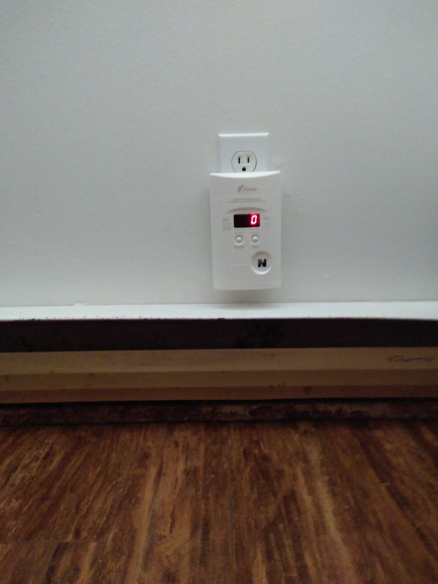 EmmaLMeldrum's tweet photo. It's finally plugged in! @VoisinePierre #iprocrastinated https://t.co/2srWRtxf8C