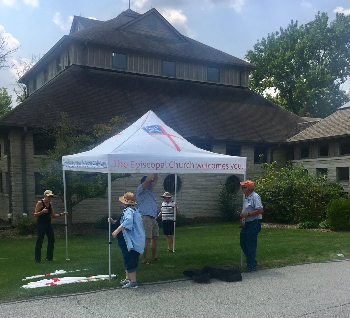 NativityIndy's tweet photo. A great time for all at our first annual #NativityCookout! More on our Facebook page https://t.co/EH7pv5SW4N #NativityIndy https://t.co/yVOLazR7vi