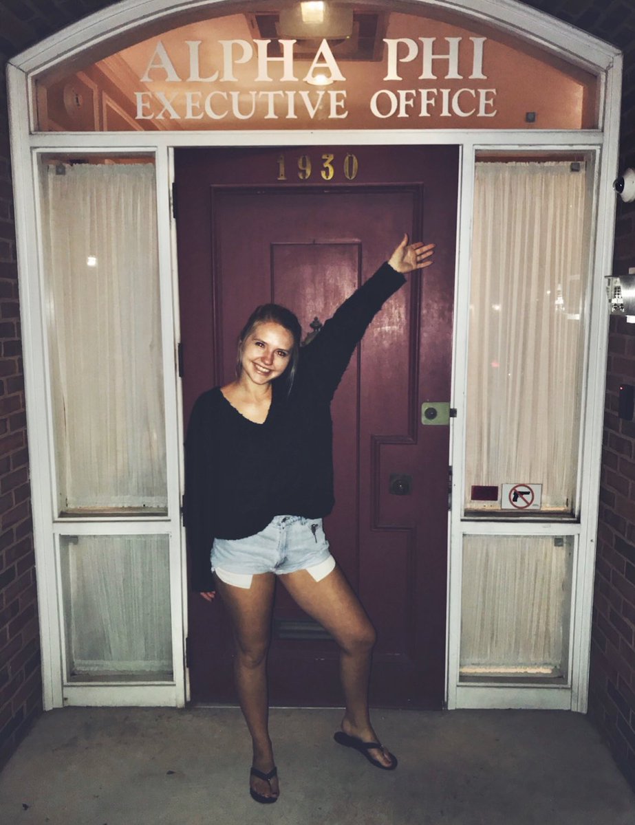 Look at our amazing president Morgan doing big things and visiting the Alpha Phi executive office! Go bb!