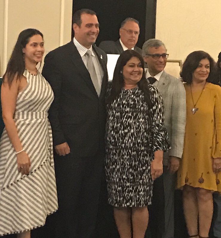 EdgardResto's tweet photo. @CQPR1941 La próxima Junta del Colegio de Quimicos #CQPR 2018-19 y su Comité Ejecutivo compuesto por Lic. Solmarie Borrero, pasada Presidenta, Lic. Juan Santiago, Presidente, Dra. Luz Silva, Presidenta Electa, Lic. Guillermo Candelario, Tesorero, Lic. Claribel Martínez, Secretaria https://t.co/qLZgOYdvrK
