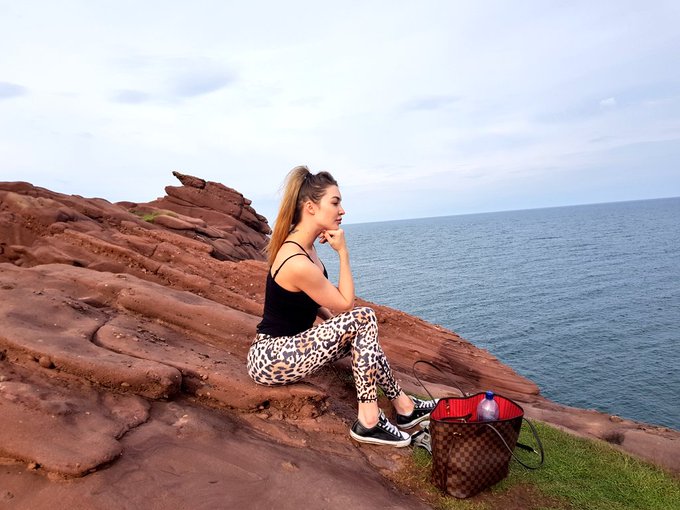 Awesome day exploring bonnie Scotland 😀 https://t.co/gmiHrEuIgM<a href="/tag/edinburgh"class="tags"><span>#edinburgh</span></a>