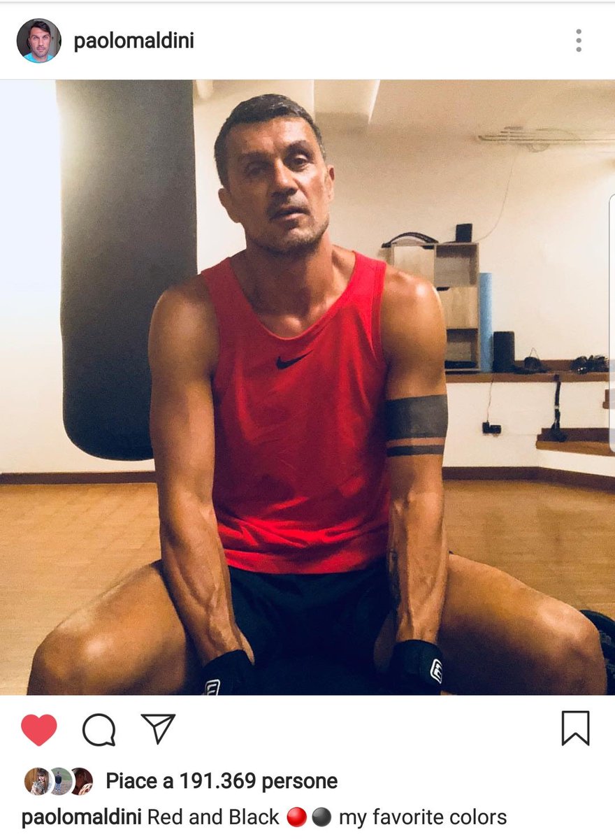 Shevetta90's tweet photo. ...Eccoti, sai ti stavo proprio aspettando, ero qui, ti aspettavo da tanto tempo, tanto che stavo per andarmene e invece ho fatto bene... 🔴⚫ @883raccontano
#welcomebackhome #3soloperte #PaoloMaldini #PM3 #capitano https://t.co/pqZBrkCTu4
