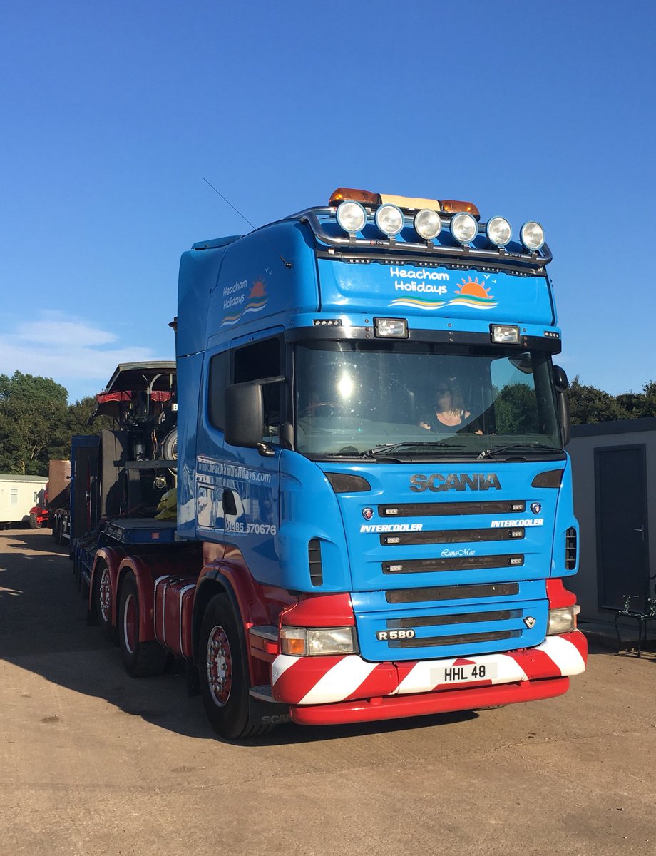 Pjredland's tweet photo. Just back from @WhitwellReepham show with this load @ScaniaUK #v8 #580 #burell https://t.co/oL10LNjhjQ