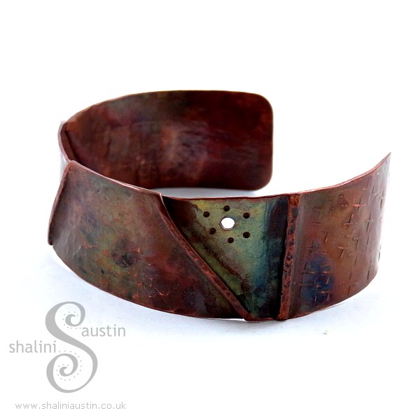 ShaliniAustin's tweet photo. Fold Formed Copper Cuff 19: #FlamePainted | Shalini Austin: #Metalsmith https://t.co/XmCbkbpBAE https://t.co/oOHhC3Na9E