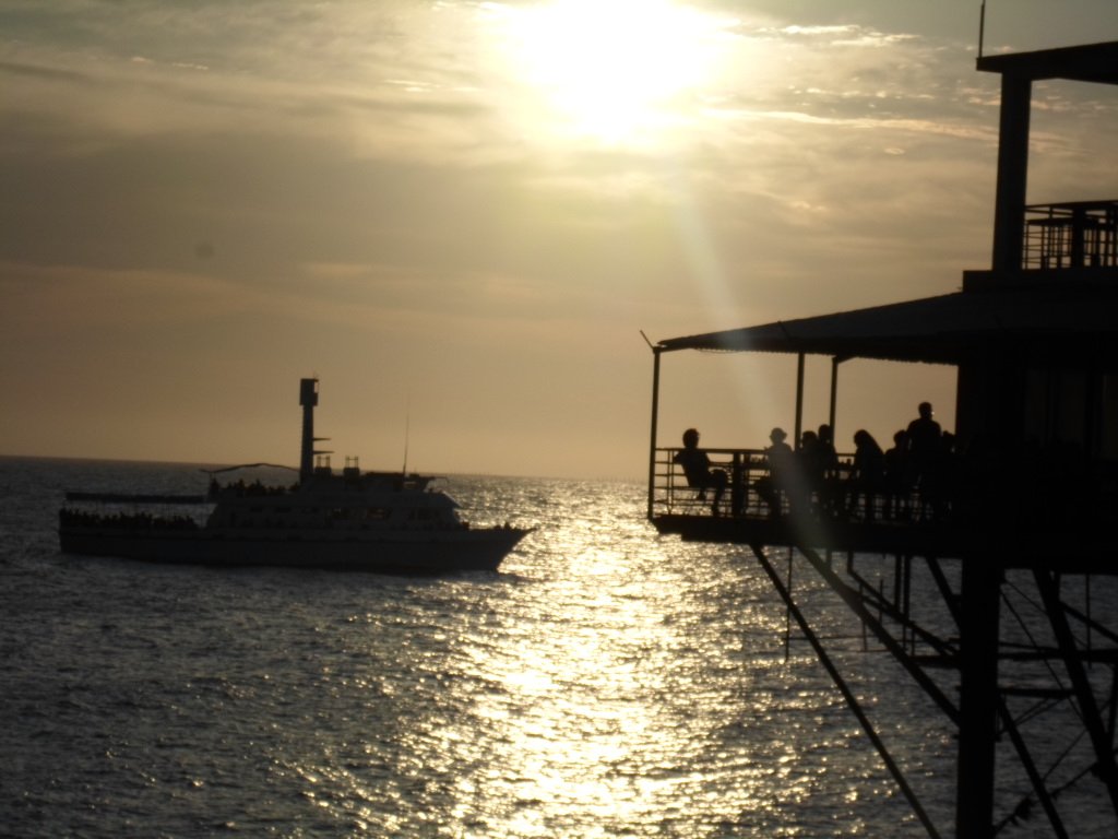 RicardoAA1's tweet image. @Rada_SC @VisitSonora @VisitMex @PPMEXICO @elalbertomedina @juanczuniga Comparto atardecer en Puerto Peñasco Sonora, Mex