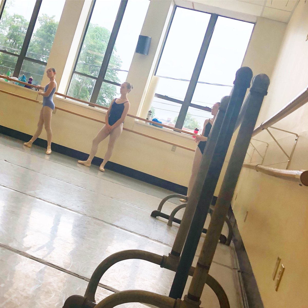 PortlandBallet's tweet photo. Welcome to our studios! || New students get 5% off of tuition when registering at our Open House β> Saturday, August 11th from 10.00am-12.00pm. Meet our staff, tour our space, try/watch a class, and eat some breakfast!
#PortlandBallet #PortlandSchoolofBallet https://t.co/mF0yiapPeG