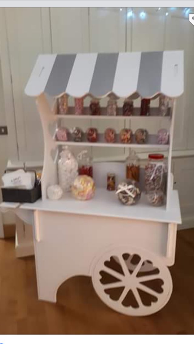 LeahNorris's tweet photo. Sweetie Cart for hire. Kids love it (and adults too) message me for more info 🍭 https://t.co/wAMKbq3VCM