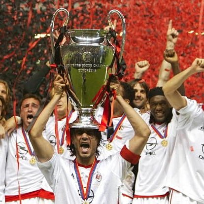 papavanbasten's tweet photo. Nessun posto è bello come casa nostra. Bentornato Paolo 🖤❤ https://t.co/CH44MHmDFn