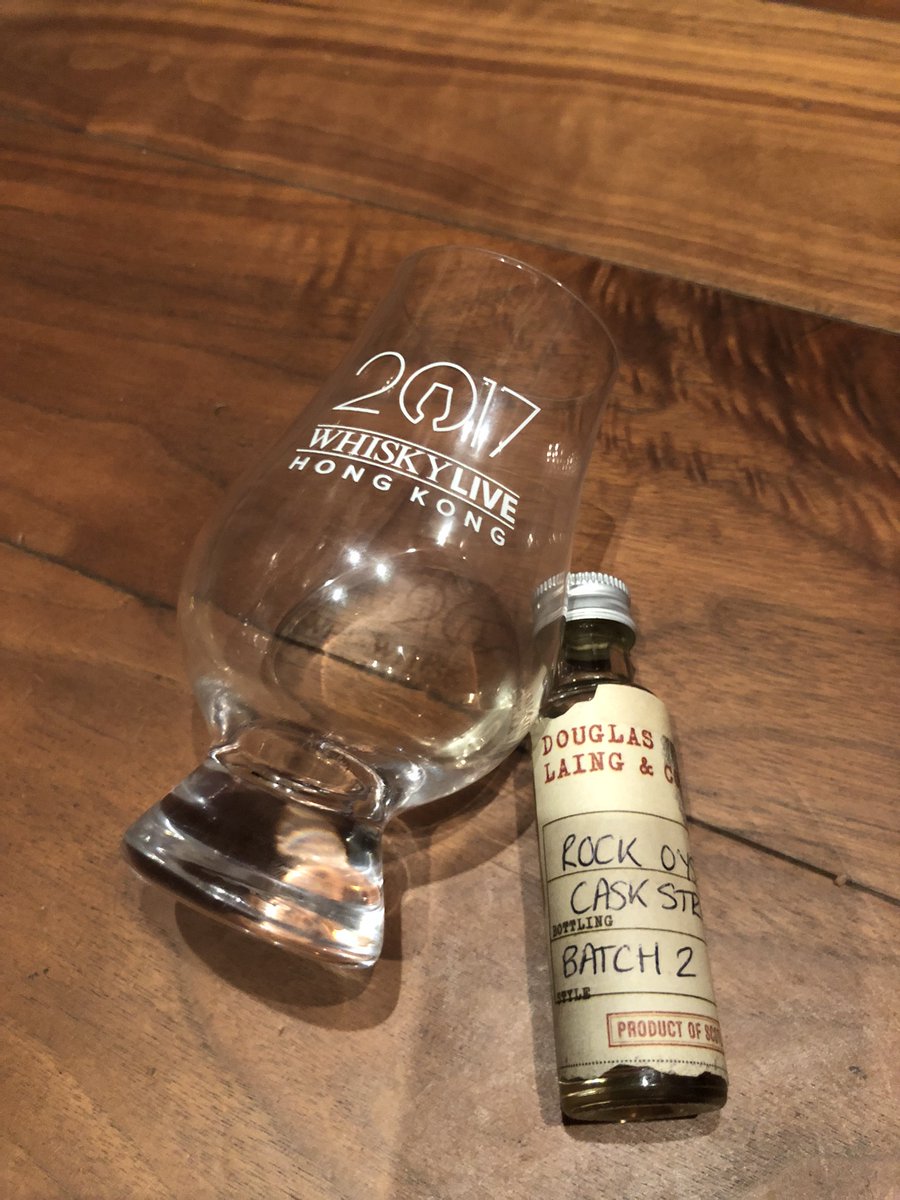 TimeforWhisky's tweet image. Saving the most exciting for last - #3, Rock Oyster Cask Strength batch2! #ItsDramTime #GreatDrams #RockOyster @DLaingWhisky @GreatDrams