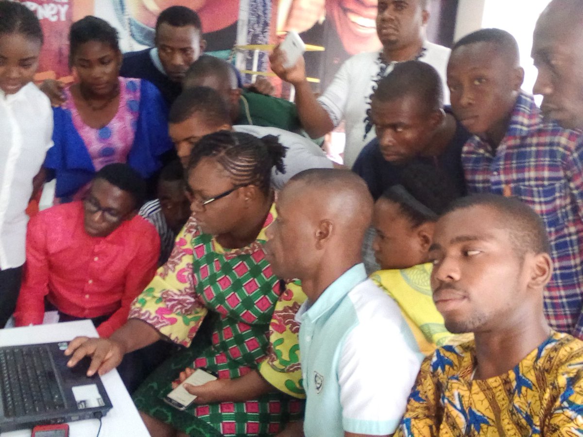 MicsonSwiss's tweet image. #DIGIweb Developer training with Mrs Alade Martha