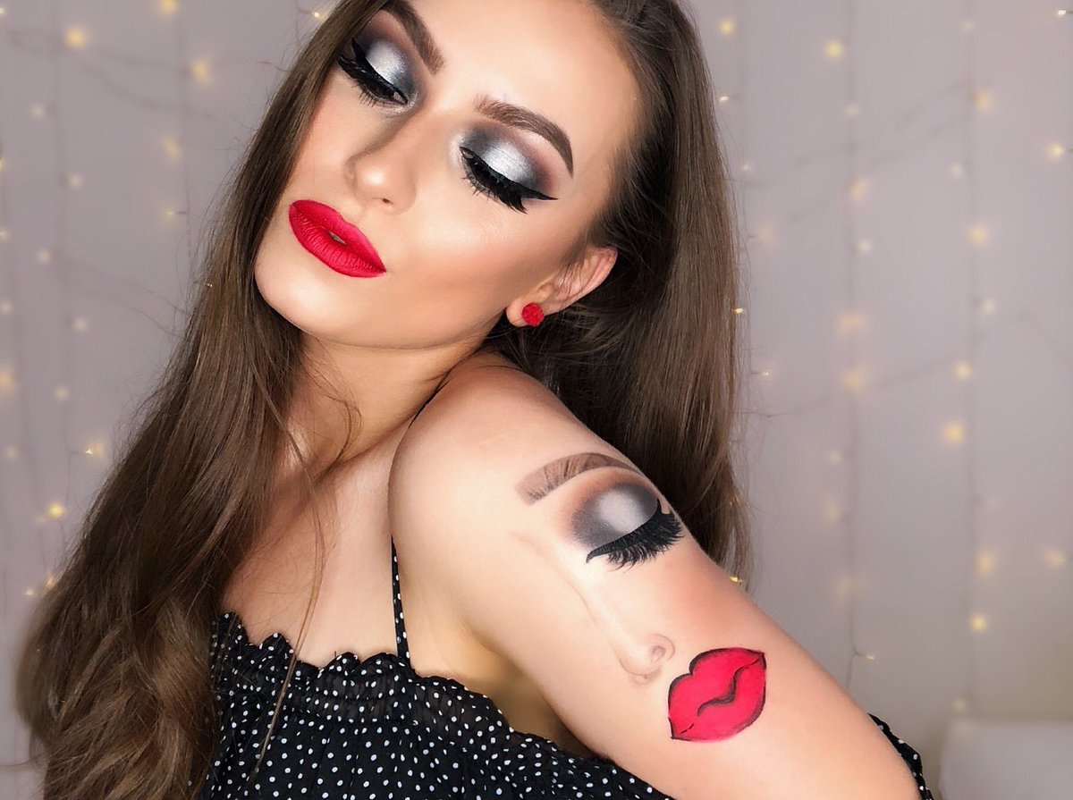 beautyuktweets's tweet photo. Fabulous!! Love it #eveemax 💋 so creative!
Our #RadicalRed #LipsMatter on these gorgeous lips... 💔 https://t.co/8TukZxPL5l