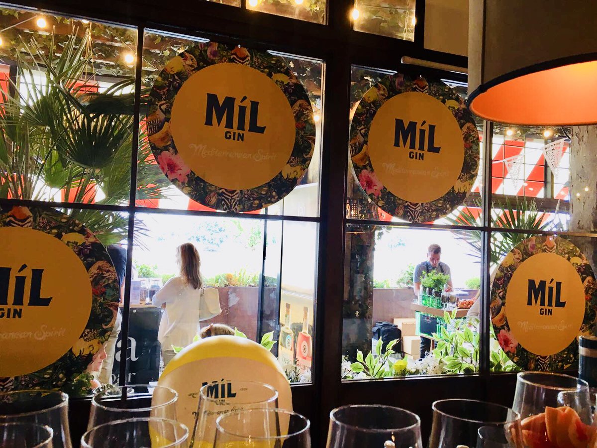 milspirits's tweet photo. If your out and about in Limerick call into @houselimerick for the Great Gin Fair. We are there serving Mil G&TS & Mil Spritzs ...live entertainment, food and did we say Gin 😍
#houselimerick #greatginfair #gin #gandt #milgin #milspritz #irishgin #irishginglobal #gintime https://t.co/gR8EbOBTi4