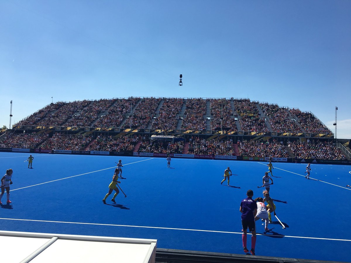 This is the scene that both <a href="/oranjehockey/">OranjeHockey 🇳🇱</a> and <a href="/IreWomenHockey/">Green Army</a> will run out to in a matter of minutes! Going to be some final 🇮🇪 🇳🇱🏑
